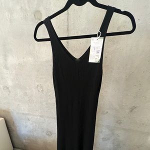 Black sleeveless lounge dress NWT